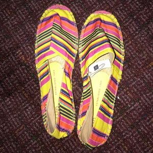 Slip-on Shoes💕 NWT!!